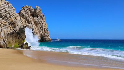 度假胜地Playa del Divorcio，离婚海滩位于风景优美的卡波圣卢卡斯拱门附近