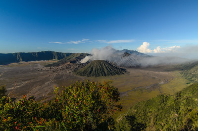 火山和天空