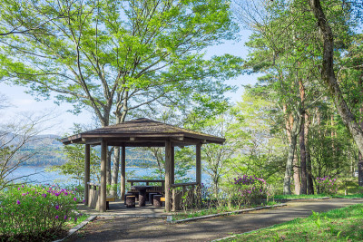 破除山中湖的小屋