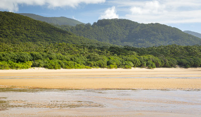 海豹湾的河流