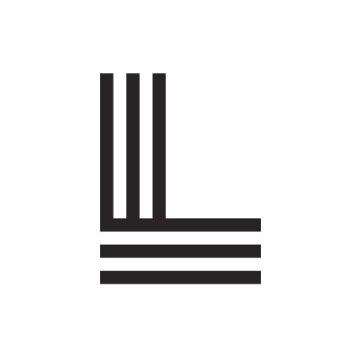 字母L由平行线构成。