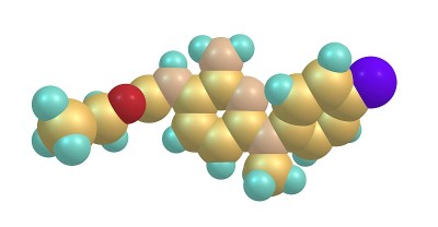 白色上分离的氟吡丁分子结构