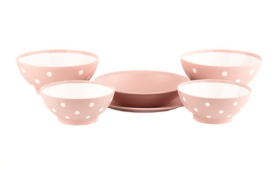塑料盘子和碗