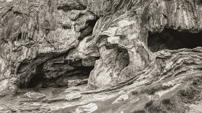 热泉，汽水坝。2014年5月