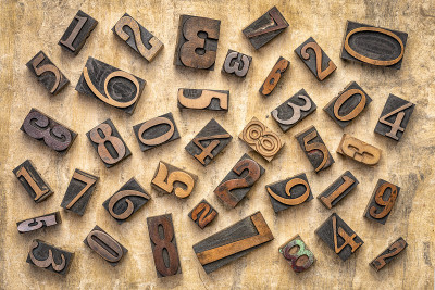 凸版木版上的数字