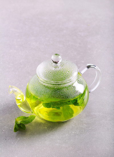 热薄荷茶