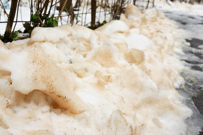撒哈拉沙漠之后的红雪席卷了整个东欧