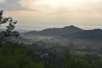 从Sebastiano da Po到Po Valley的景色