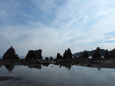 奇怪的岩石，叫做Hashigui-iwa。