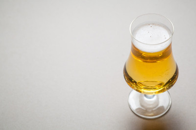 灰色淡啤酒