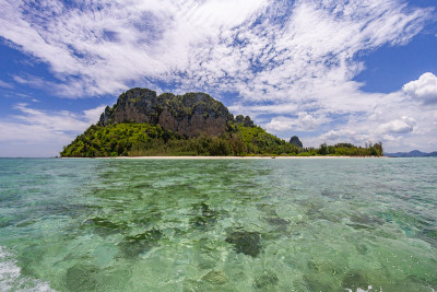 海中的岛屿。泰国