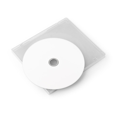 真实的白色cd与盒盖模板隔离在白色背景和剪切路径