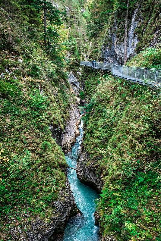 留塔斯克拉姆-野生峡谷与河流