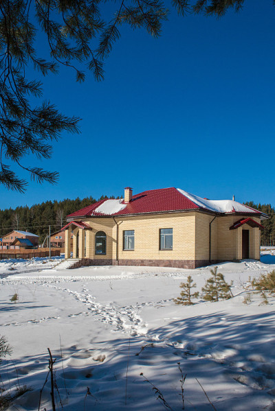 新建郊区住宅