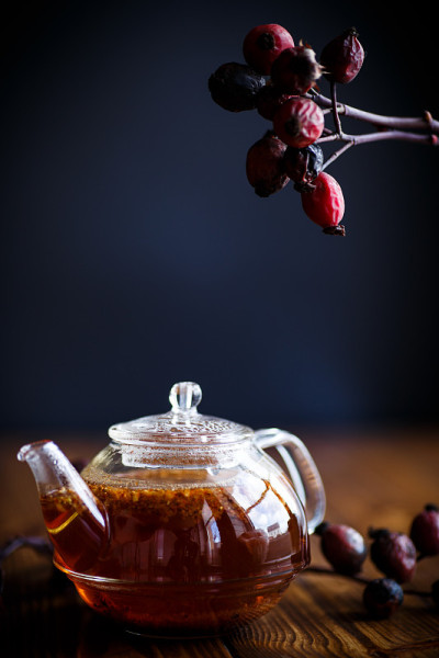 干红玫瑰果和茶