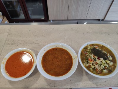 盘子里的食物