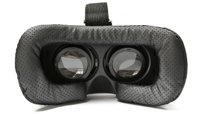 白色背景上的Vr眼镜