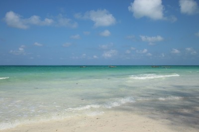 基温瓦海滩的海景，桑给巴尔，印度洋，东非