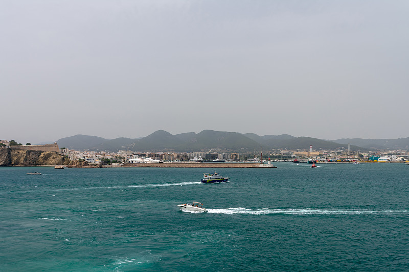 伊比沙岛的港口。巴利阿里群岛。西班牙。欧洲。2021年7月12日