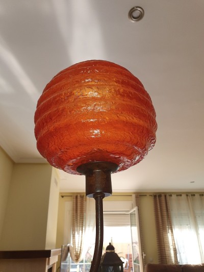 多病灶的灯……太阳……花