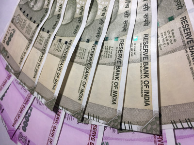 500和2000印度货币