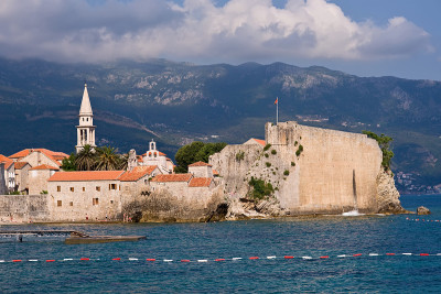 到欧洲旅行。地中海。黑山。Budva。
