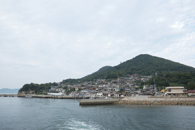 濑户内海中的大岛