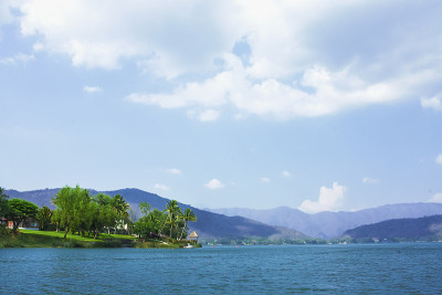 泻湖河岸
