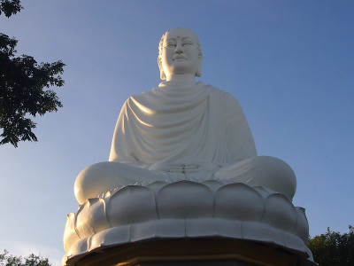 白佛的雕像