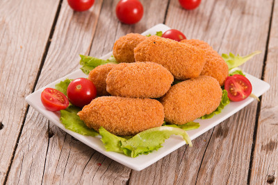 Supplì，意大利炒饭团。