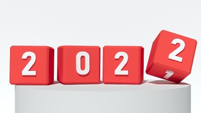 摘要2021年至2022年新年概念过渡，红立方体白底。更改日历。极简主义风格。三维渲染