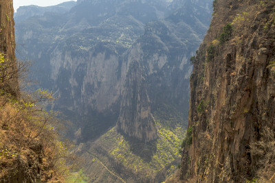 巴泉峡自然景观