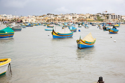 马耳他Marsaxlokk的渔船