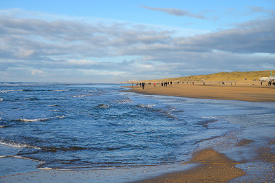 荷兰景观，在荷兰Castricum aan Zee附近的北海沙滩，退潮时