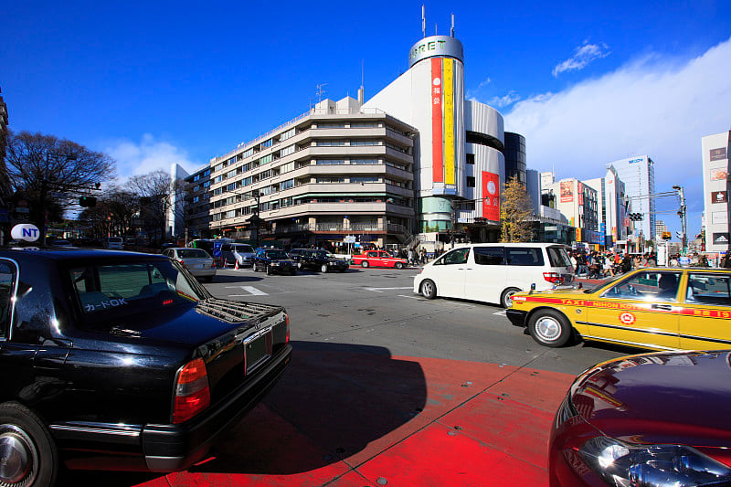 明治街和Omotesando Jingu-mae Crossing