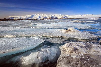 冰山在Jokulsarlon冰湖
