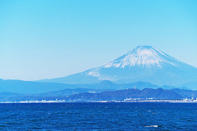 长崎海滩和富士山