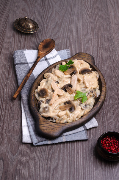 蘑菇炖肉片