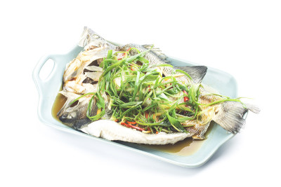 青葱清蒸鲈鱼