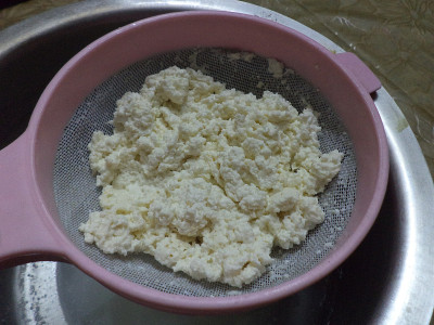 白软干酪