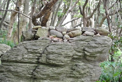 安山岩和小岩石