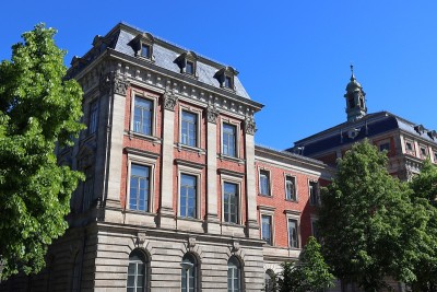 Friedrich-Alexander大学