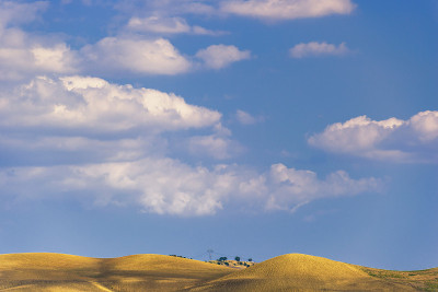 巴斯利卡塔山风景