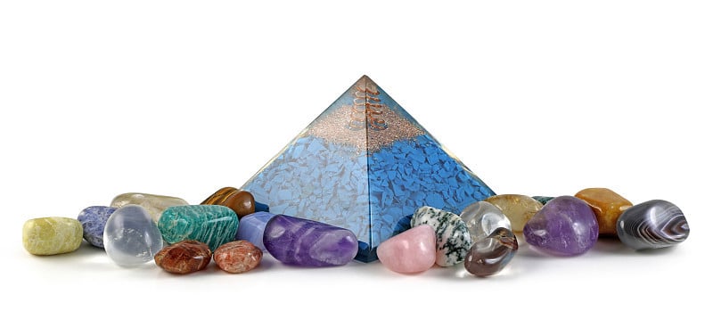 奥格昂金字塔力量和治疗水晶