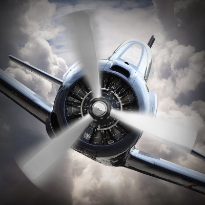 空袭。