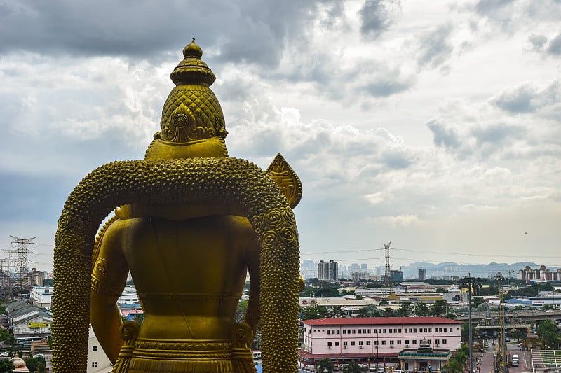 印度教的Murugan勋爵正在关注着这个文明。