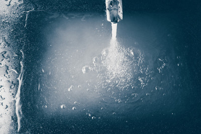 水龙头和洗涤槽用水