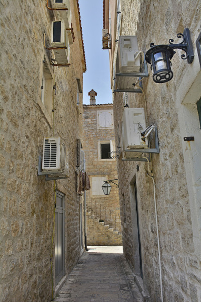 街Budva