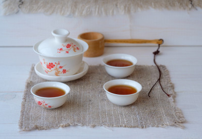 中国的红茶呈砖形滇红
