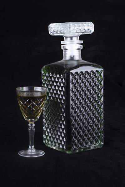 醒酒器和雪利酒杯